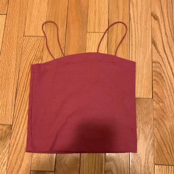 Tops - Like new cropped tank XS pretty rose color